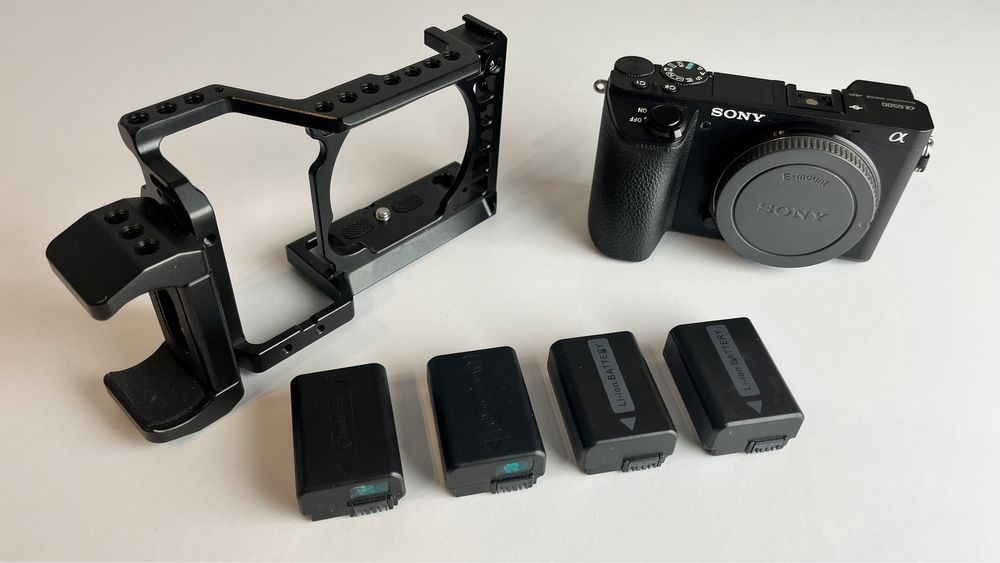 Sony a6500, Sigma 16mm 1.4, Sigma 30mm 1.4, Klatka SR, Dummy