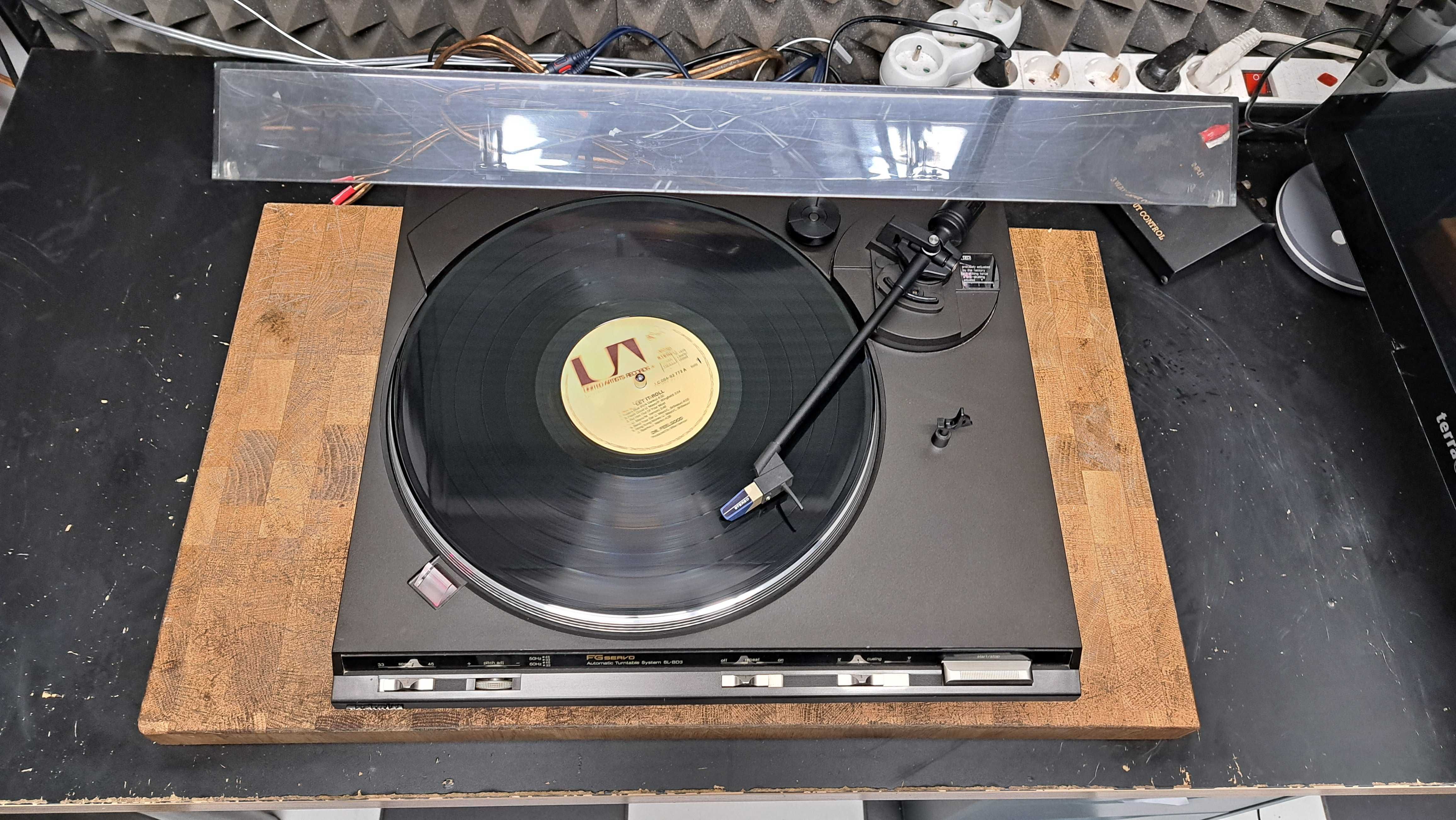 Gramofon Technics SL-BD3