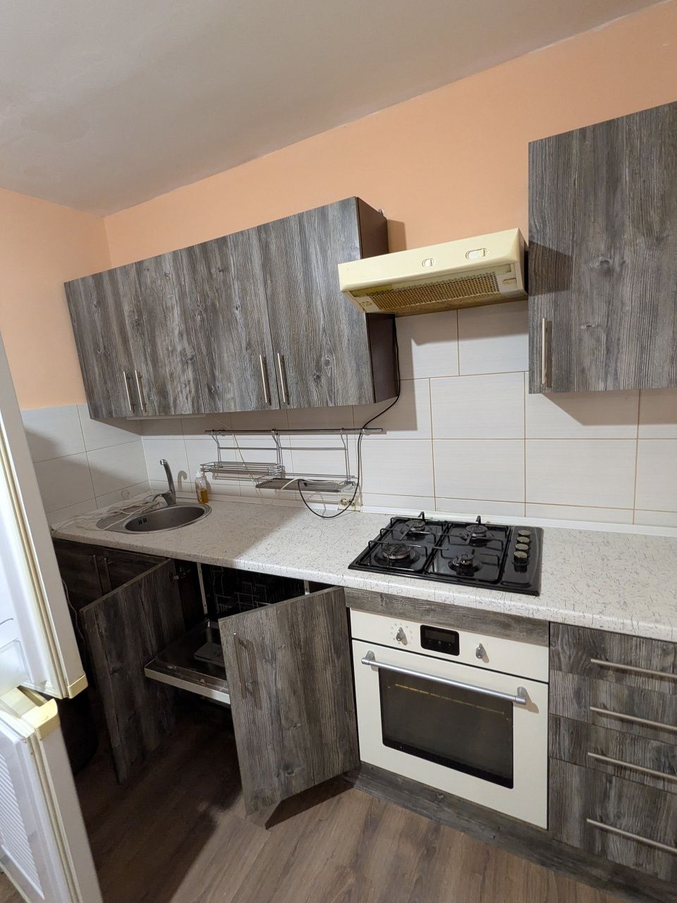 Терміновий продаж 1 кімн з функціоналом 2 кімн квартири в Пасічній
