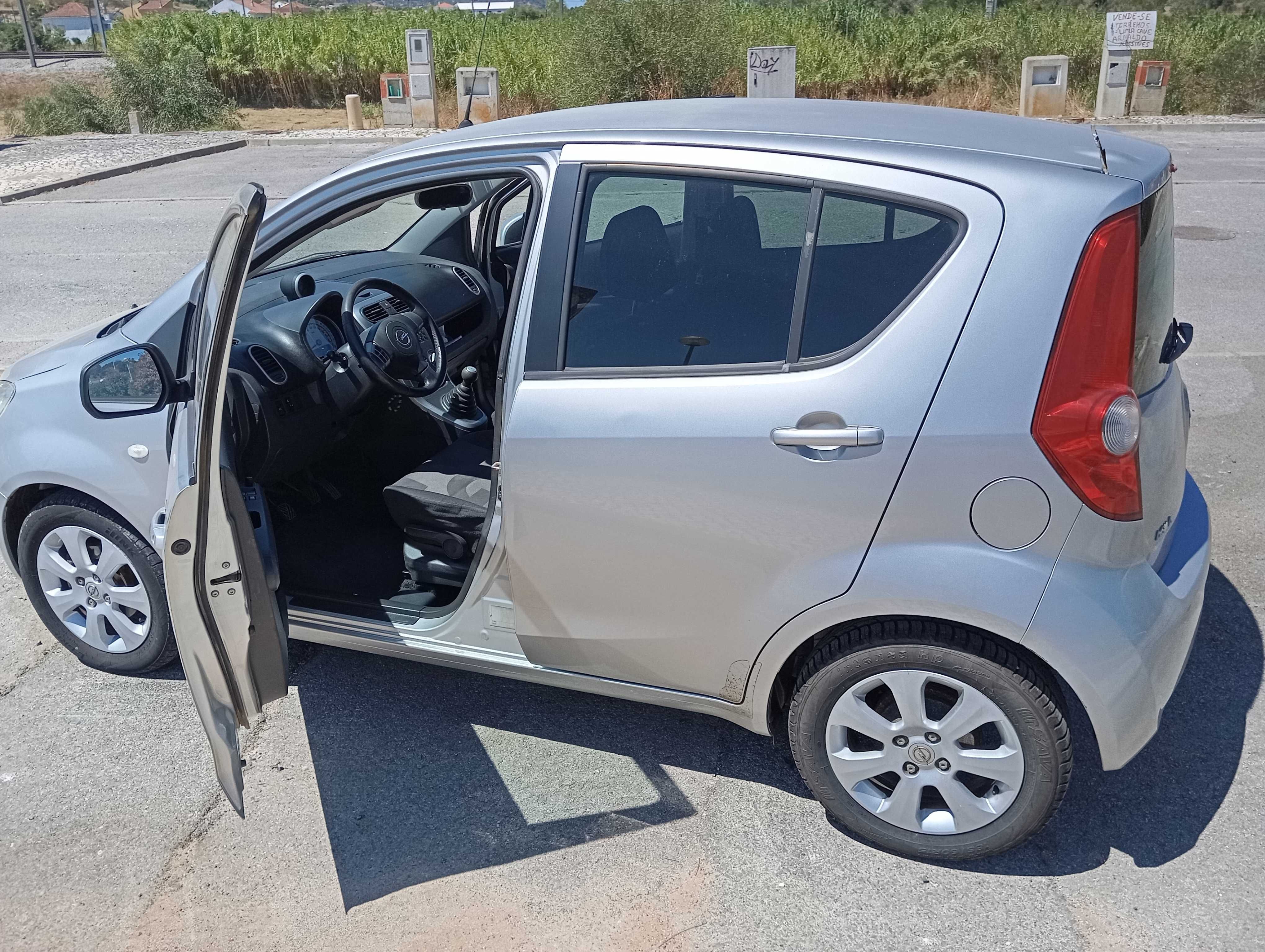 Opel Agila cinzento 2009