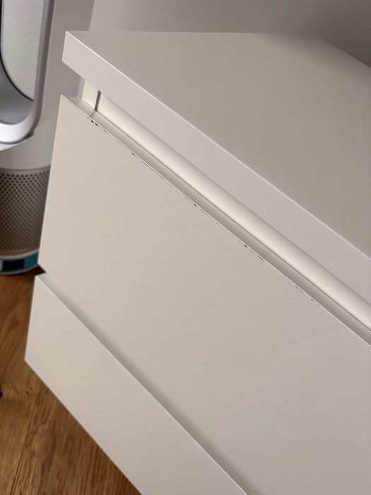 Ikea Malm szafka nocna komoda biala z szufladami