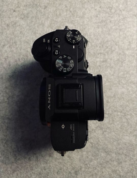 Sony A7III - Corpo & Cage + Acessórios