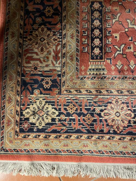 Tapete persa impecavel