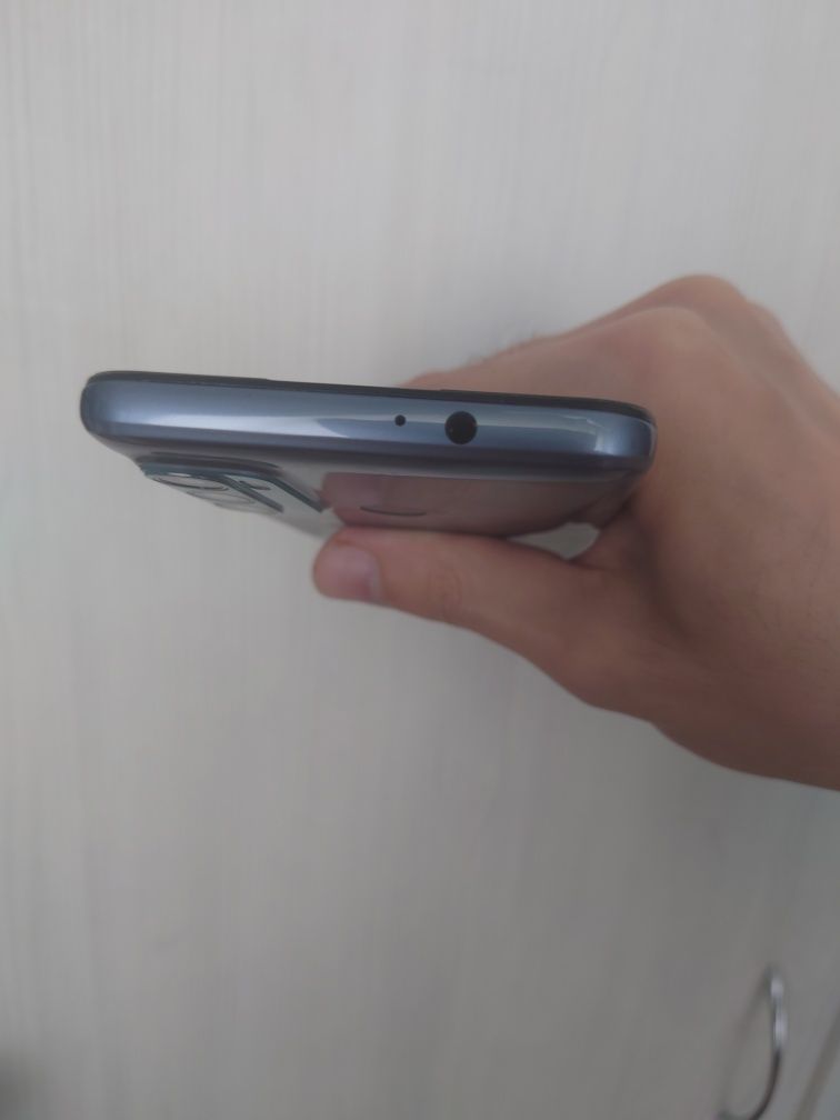 Смартфон Motorola g60 6/128 120hrz