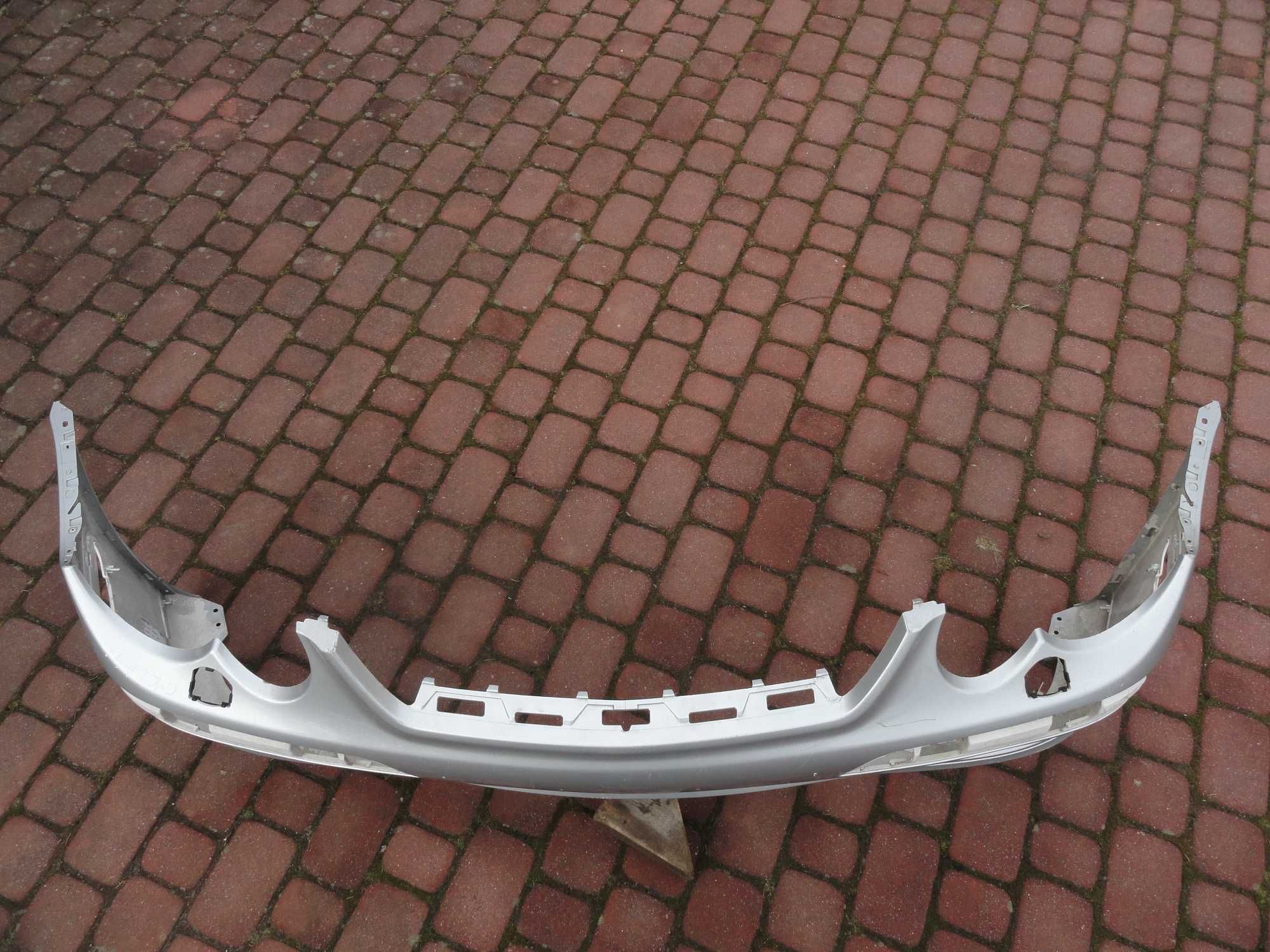 Mercedes W203 Coupe C-Klasa Lift Zderzak przód