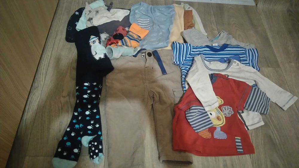 paka ubranek dla chłopca 68-74