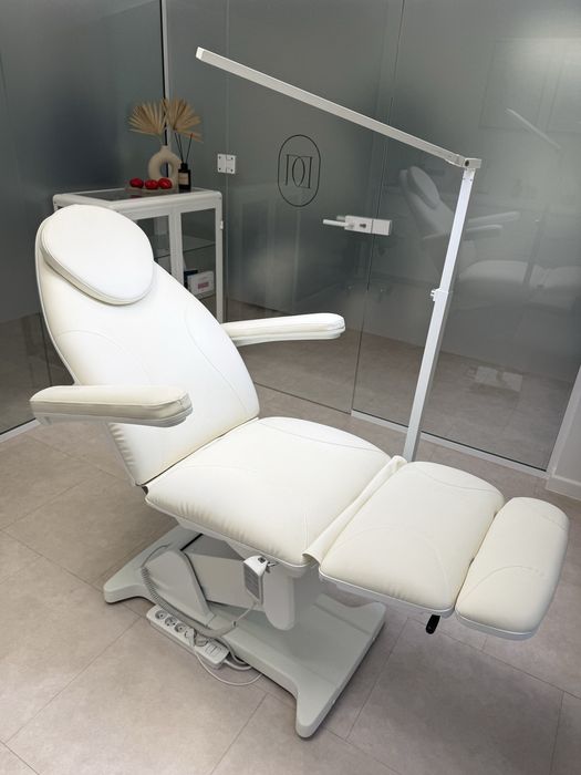 Fotel kosmetyczny elektryczny biały Sillion SUPER stan!!!