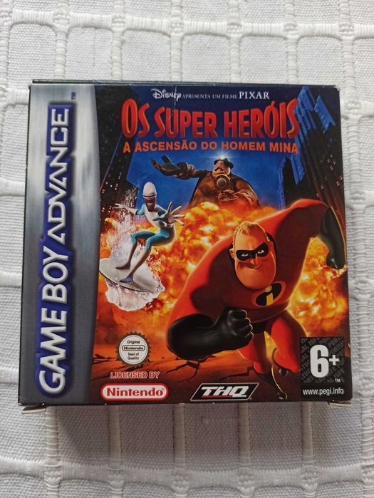 Lote Caixas de Game Boy Color e Game Boy Advance