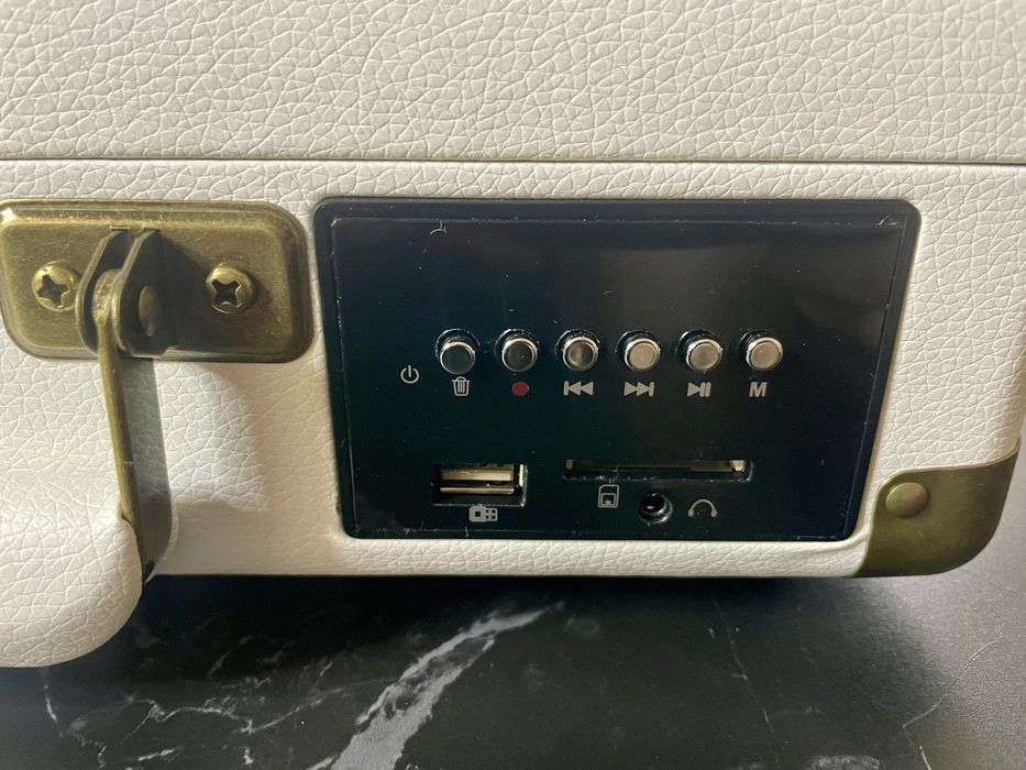 Вініловий програвач m46 білий usb радіо Bluetooth у іормі валізи