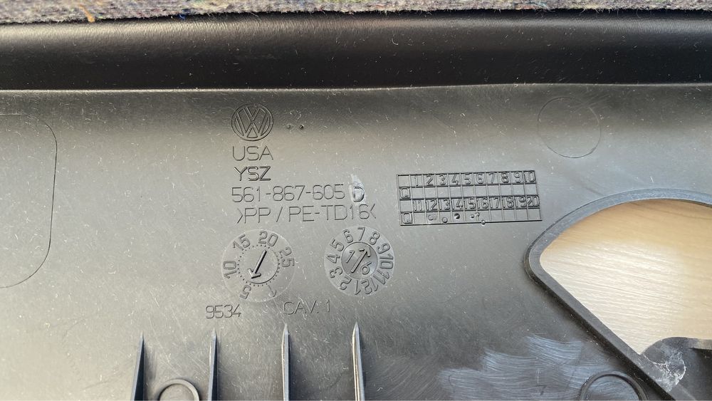 Обшивка крышки багажника Passat NMS (USA, B8)
