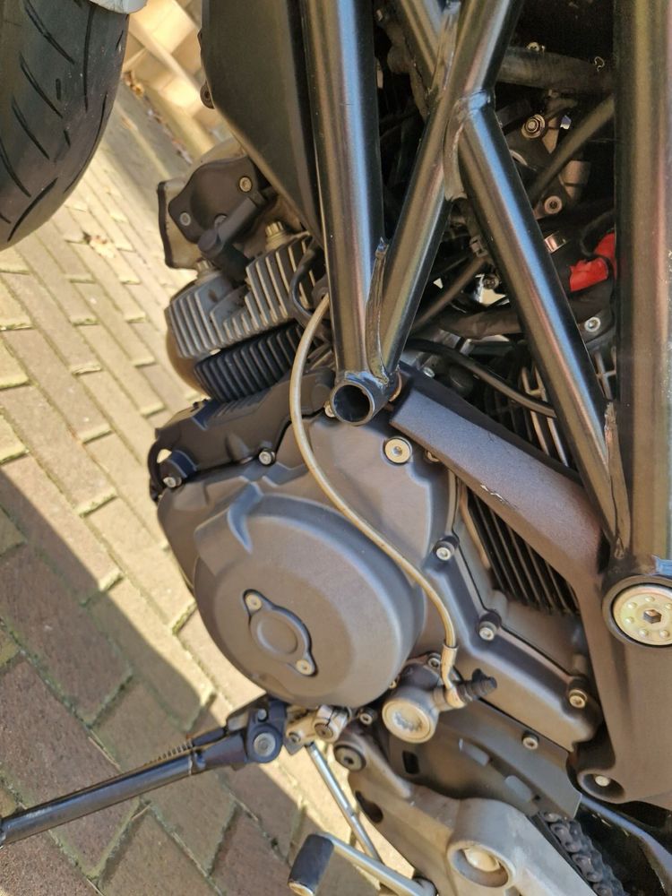 Продам Dukati Monster 696