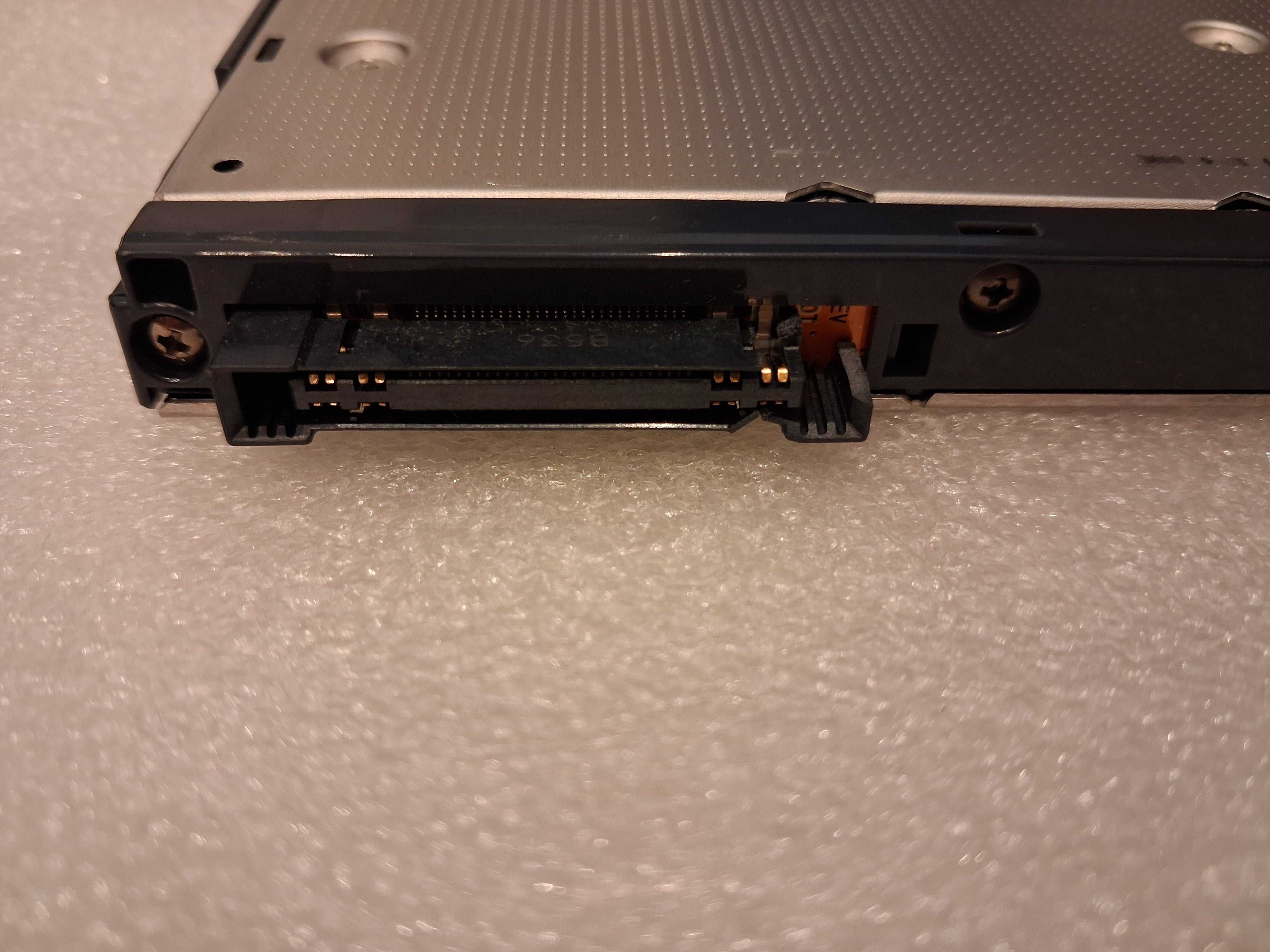 Fujitsu Siemens Lifebook S6120 CD-RW/DVD-ROM UJDA750