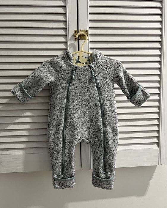 Kombinezon niemowlęcy H&M r.50 kaptur zamek