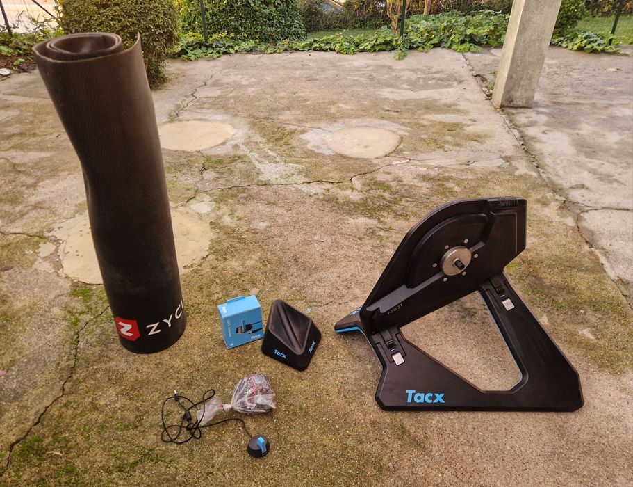 Rolo de treino Tacx Neo 2T smart