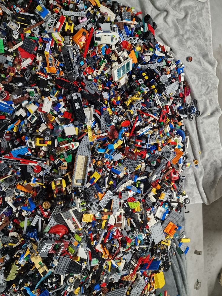 Klocki LEGO oryginalne mix 3 kg z figurkami