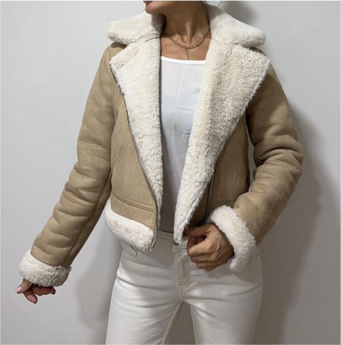 Дублянка Bershka Дубленка