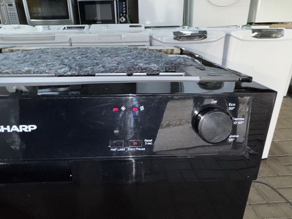Zmywarka  Sharp  model Qw hx12f47eb A+++ czarna