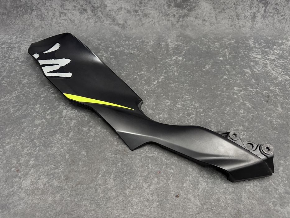 Owiewka Kawasaki Ninja 125 wypełnienie bok osłona listwa plastik