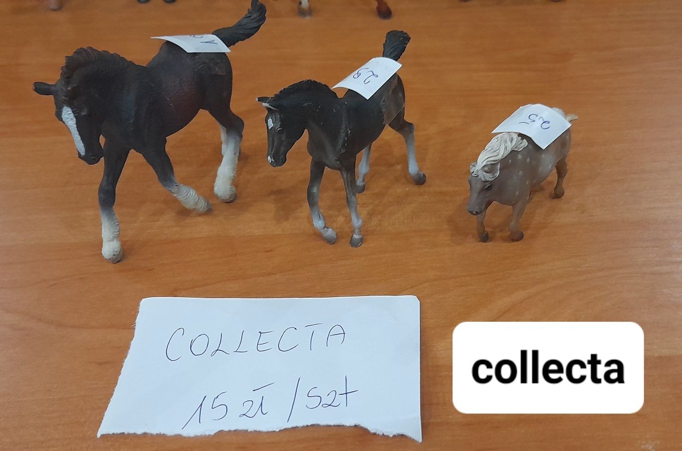 Figurki koni firmy Collecta