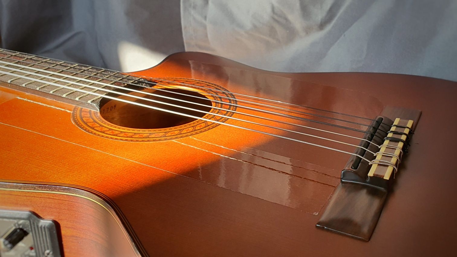Gitara Yamaha CG 150 CCE elektro klasyczna - próbki dźw. w opisie