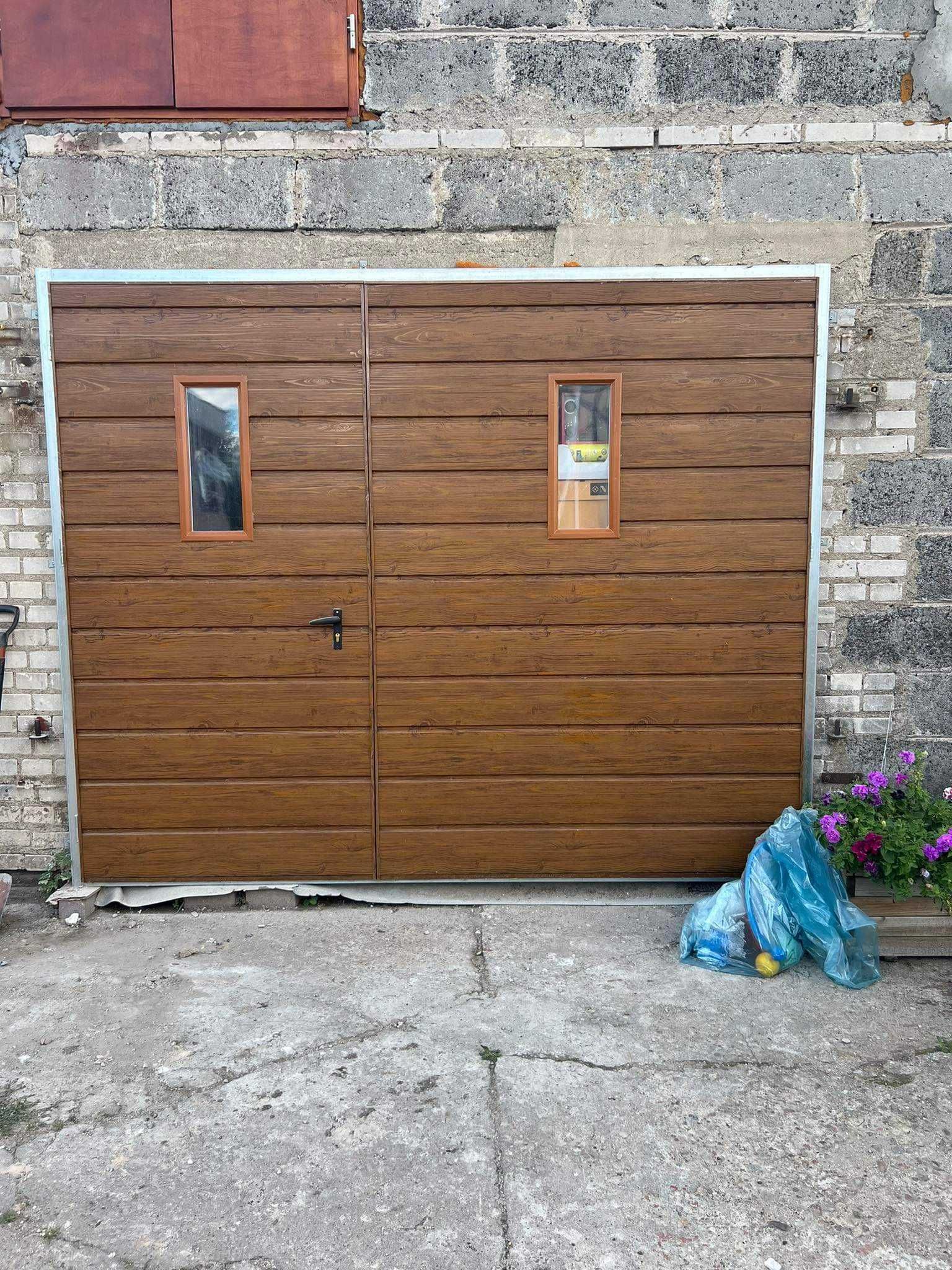 Brama garażowa Drzwi stalowwe Bramy garażowe do muru Brama na wymiar