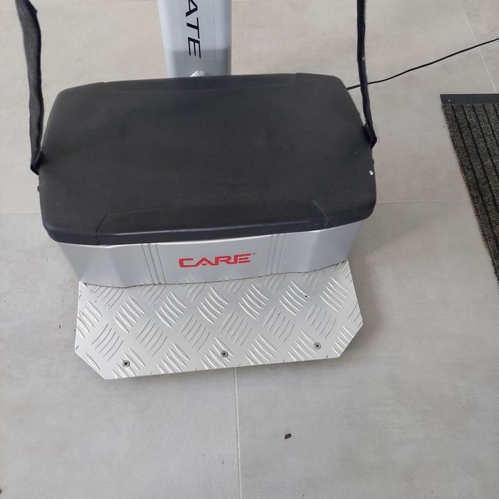 Plate-forme oscillant vibrante