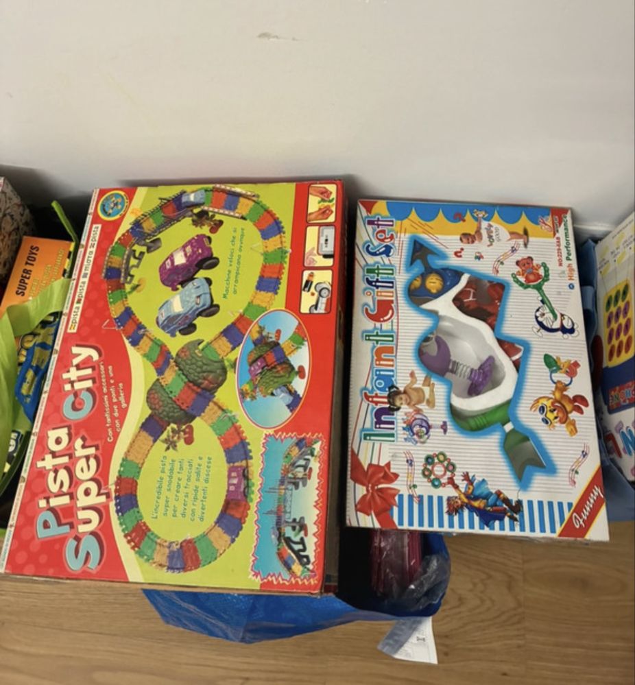 Lote de Vários brinquedos