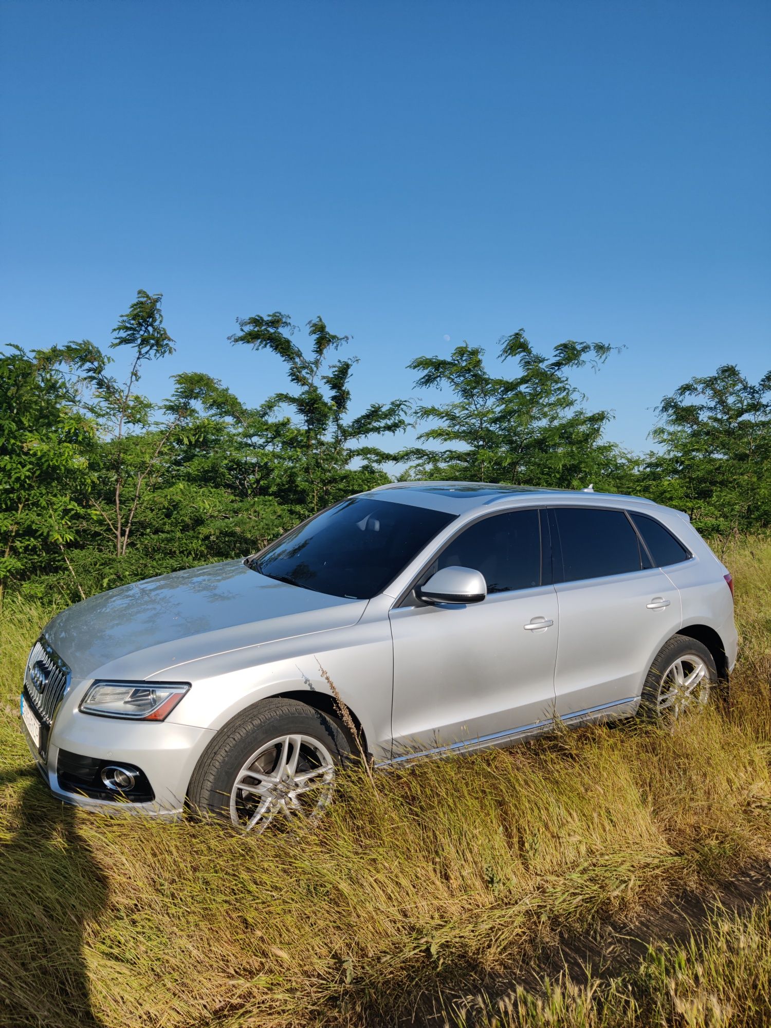 Audi Q5 PREMIUM PLUS 2013 2.0 Quattro
Автомобіль у відмінному стані, п