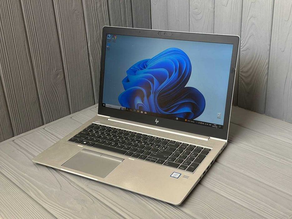 HP EliteBook 850 G5   | i5-7200U  | 16 GB x 256 SSD