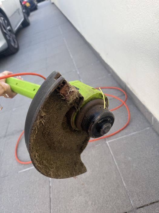 Aparador de relva elétrico Vito Garden AC250W NEGOCIÁVEL