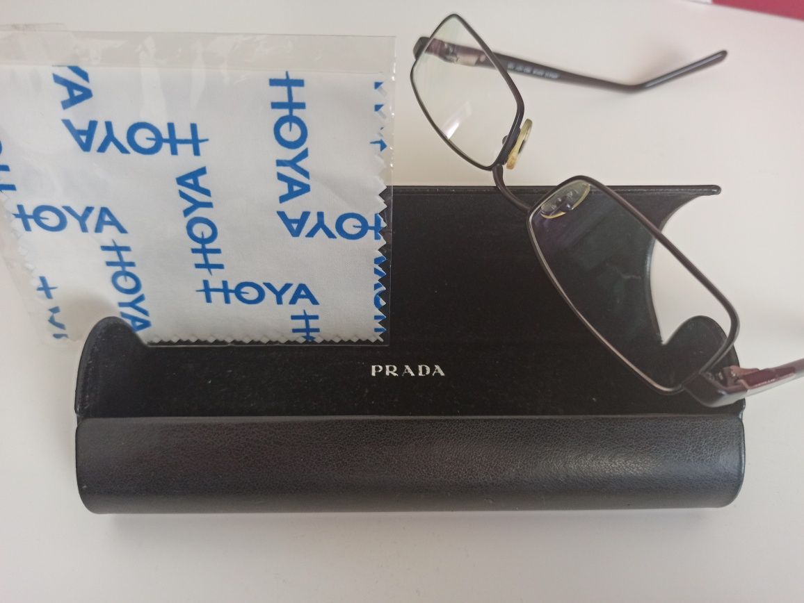 Óculos PRADA + Lentes Hoya no valor de 300€