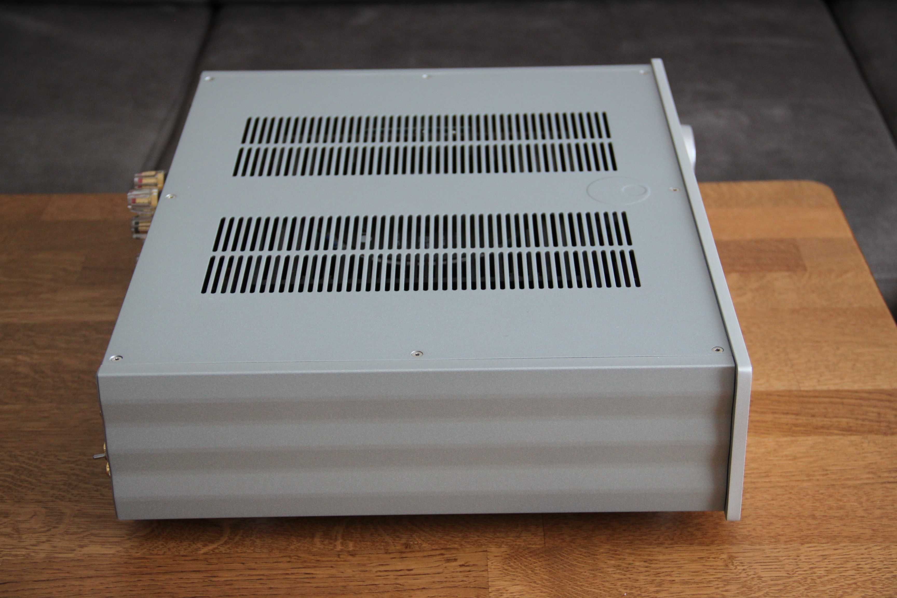 Wzmacniacz Cambridge Audio AZUR 840A v2