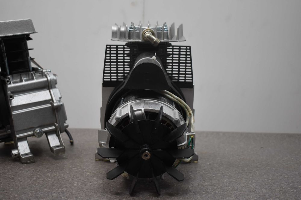 kompresor z silnikiem 1800w 260l/min