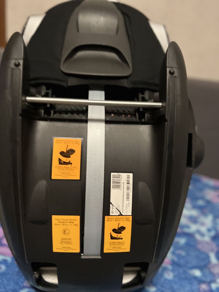 Автокрісло Cybex Cloud Z i-Size Spring Blossom Dark