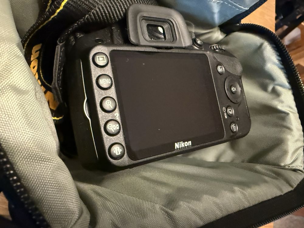 NIKON D3200 como Nova!