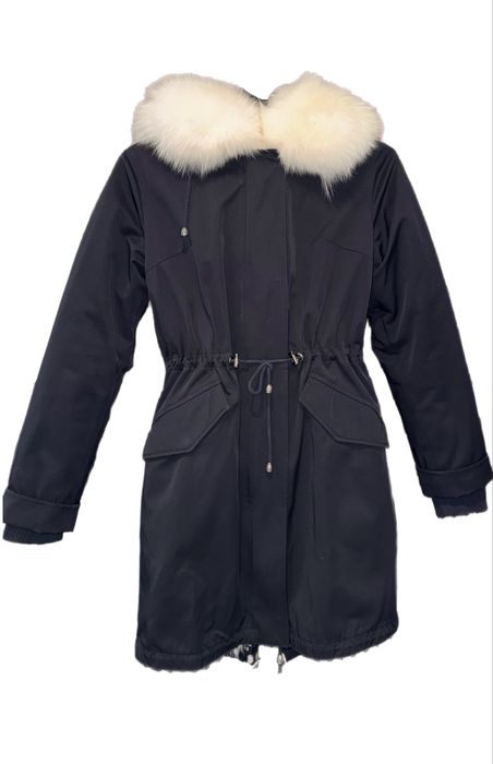 Жіноча парка з натуральним хутром XS-S