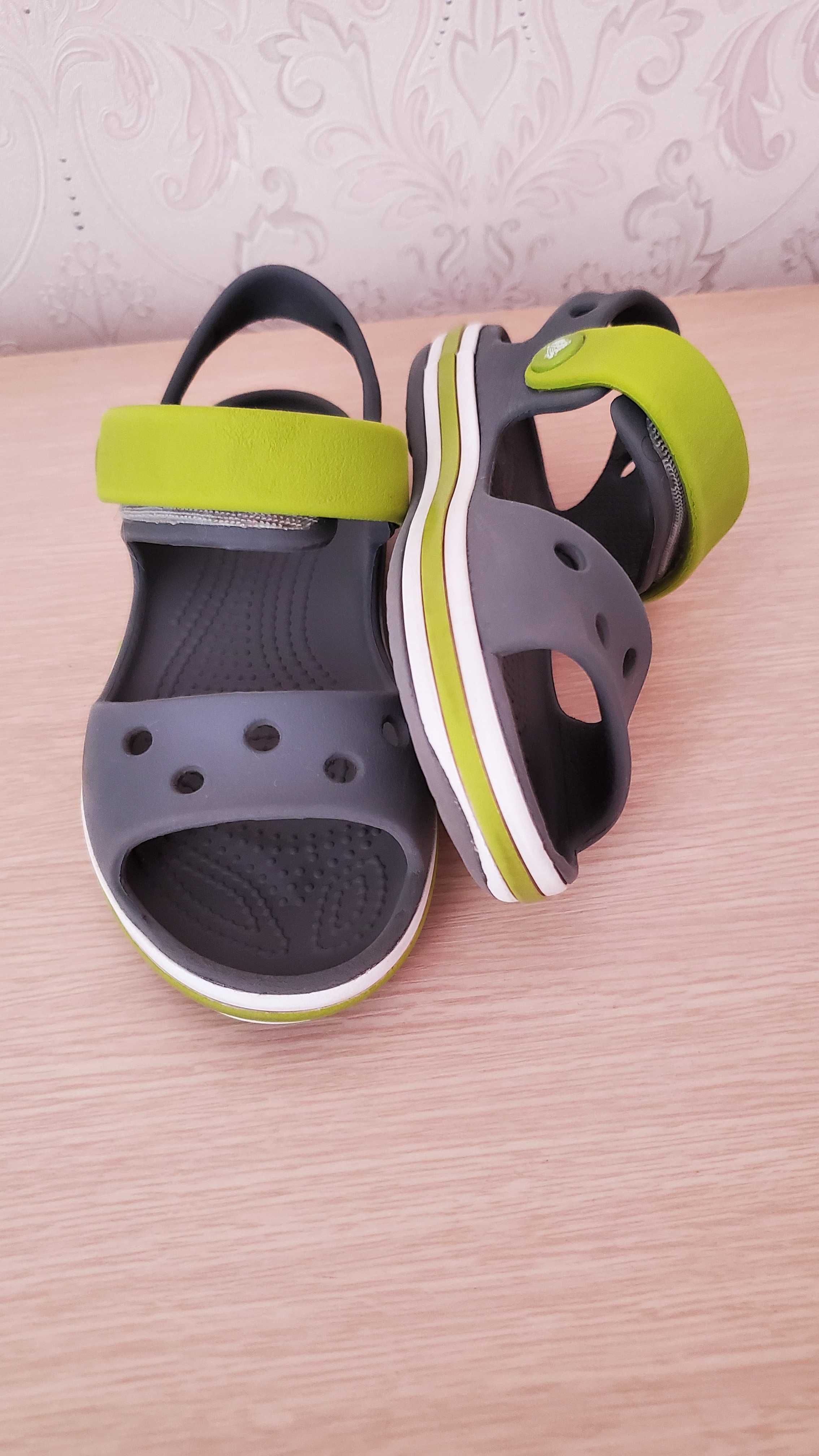 Crocs, доя хлопчика