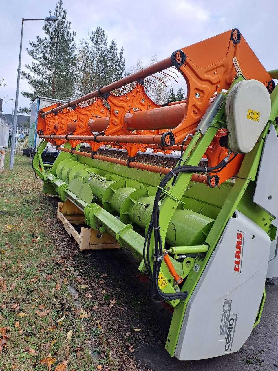 Жатка зернова CLAAS СERIO 680, 2017 року випуску