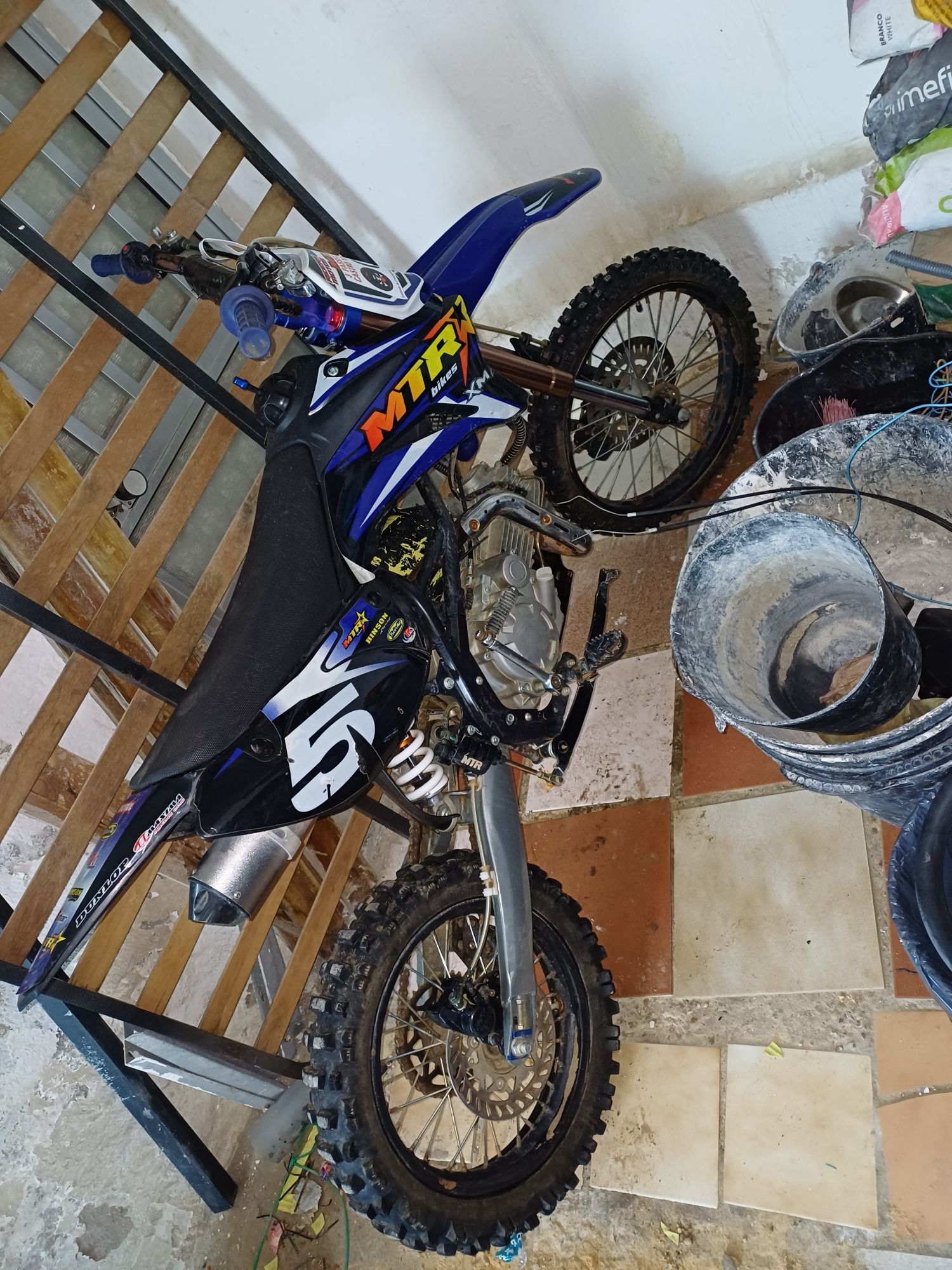 Vendo/troco pitbike malcor mtr 160cc