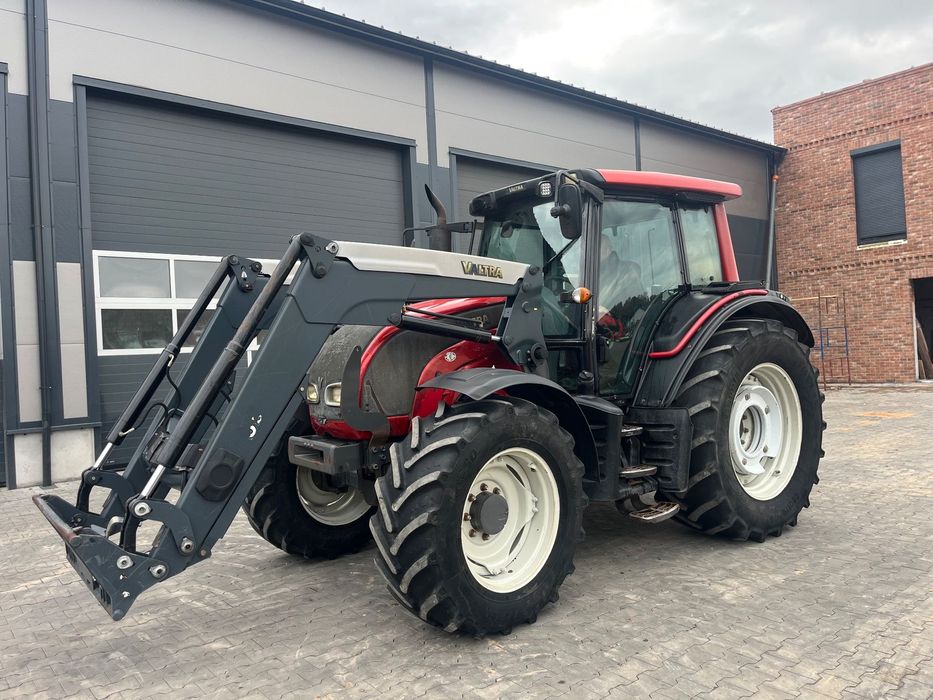Valtra N141  Valtra n141 ładowacz czołowy Quicke