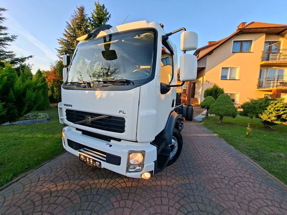 Volvo FL 240 Euro 5  Podwozie / Rama pod zabudowę / Wywrotka / Hakowiec / Laweta / Beczka
