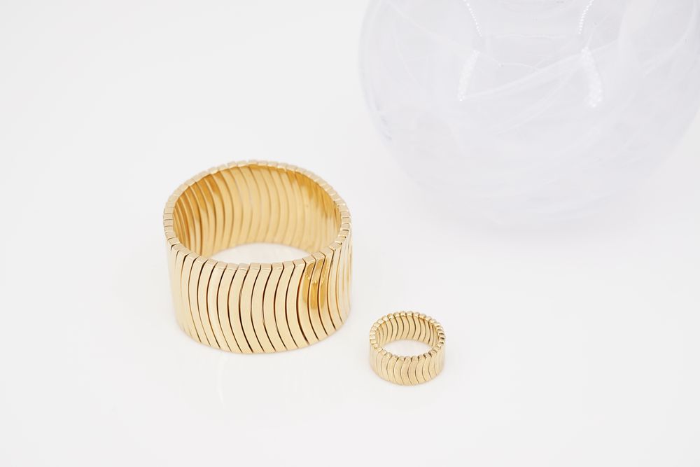 Conjunto Pulseira + Anel Swatch (Dourado)