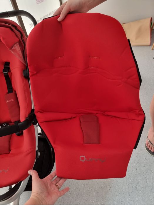 Carrinho com ovo Quinny