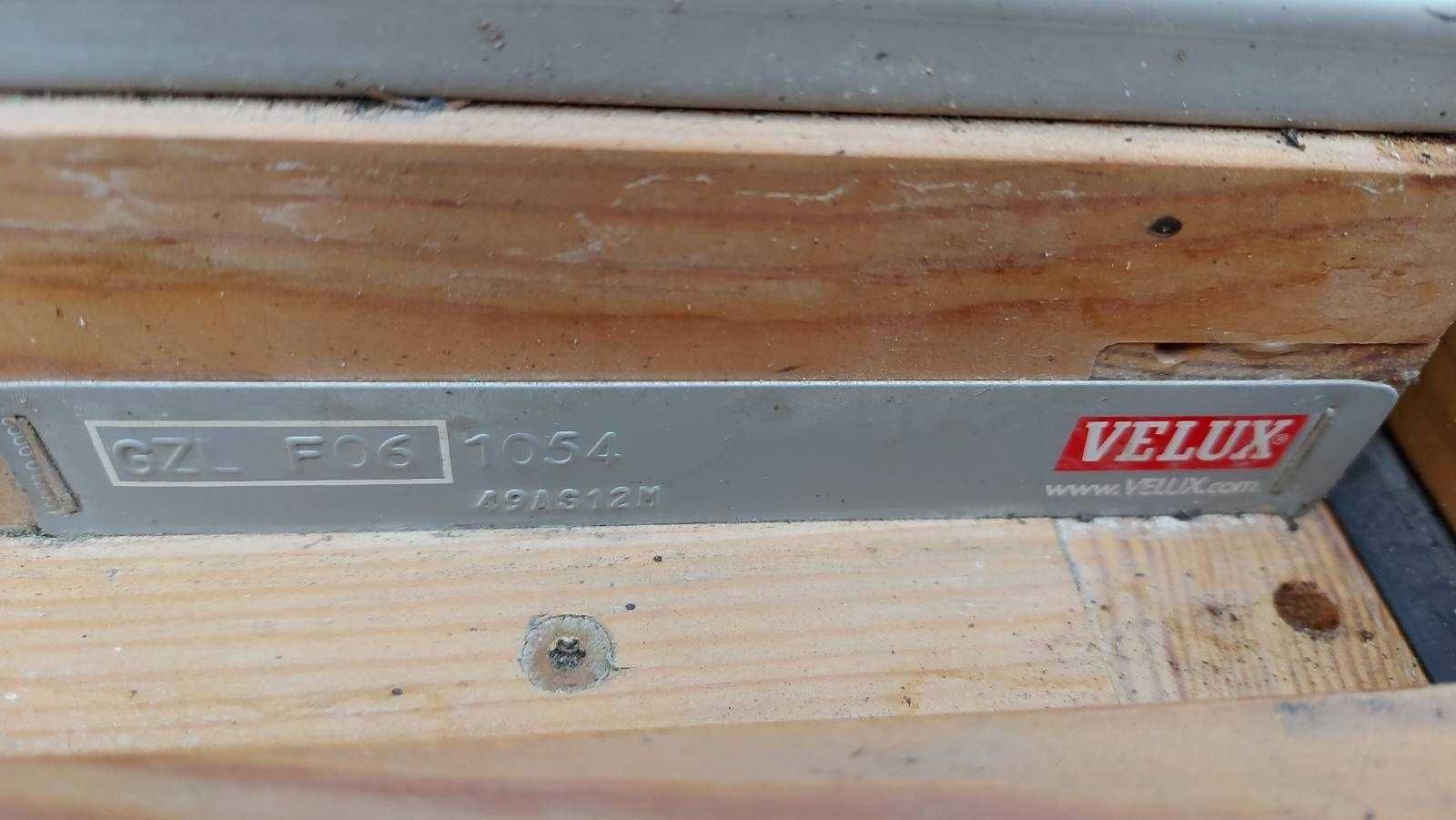 Okno dachowe Velux GZL F06 1054 - dwuszybowe - 66x118 - drewniane