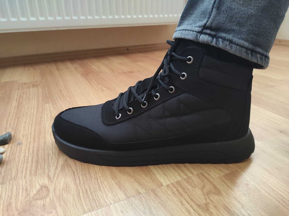 Кросівки чоловічі зимові ботинки дутики