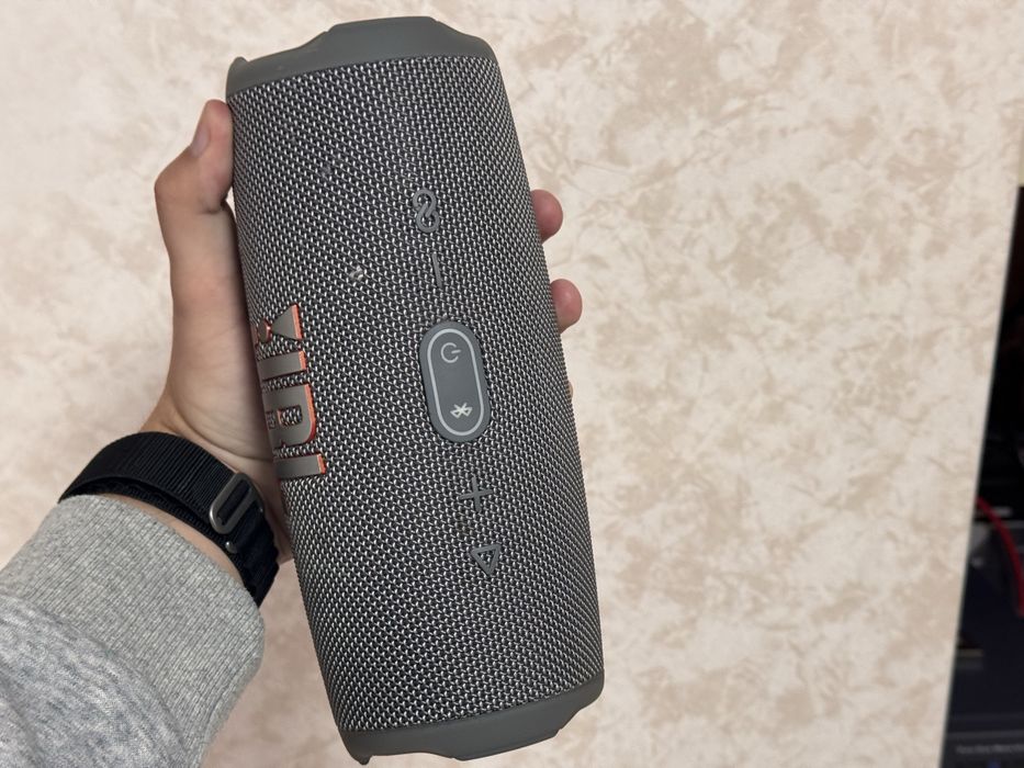 Продам JBL Charge 5 Grey Оригінал