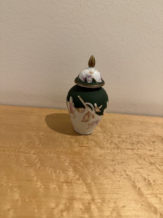 Miniatura em porcelana