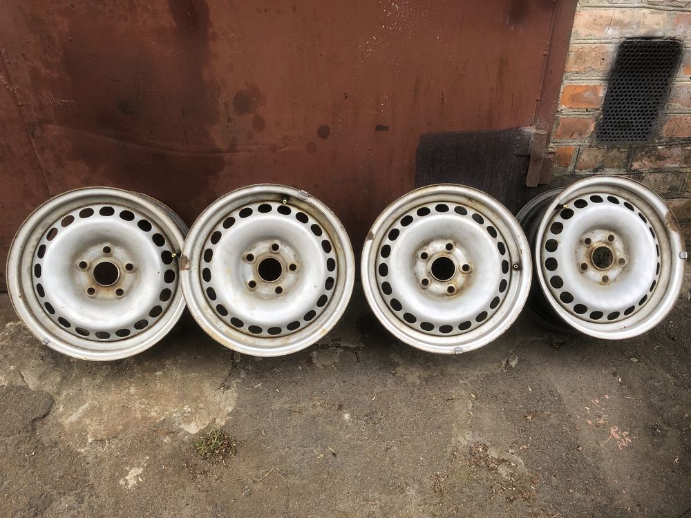 Продам стальні діски 5-112,R15 ET37