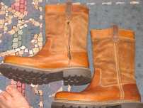 Markowe buty DECKERS wysokie z cholewami na motocykl sprzedam.