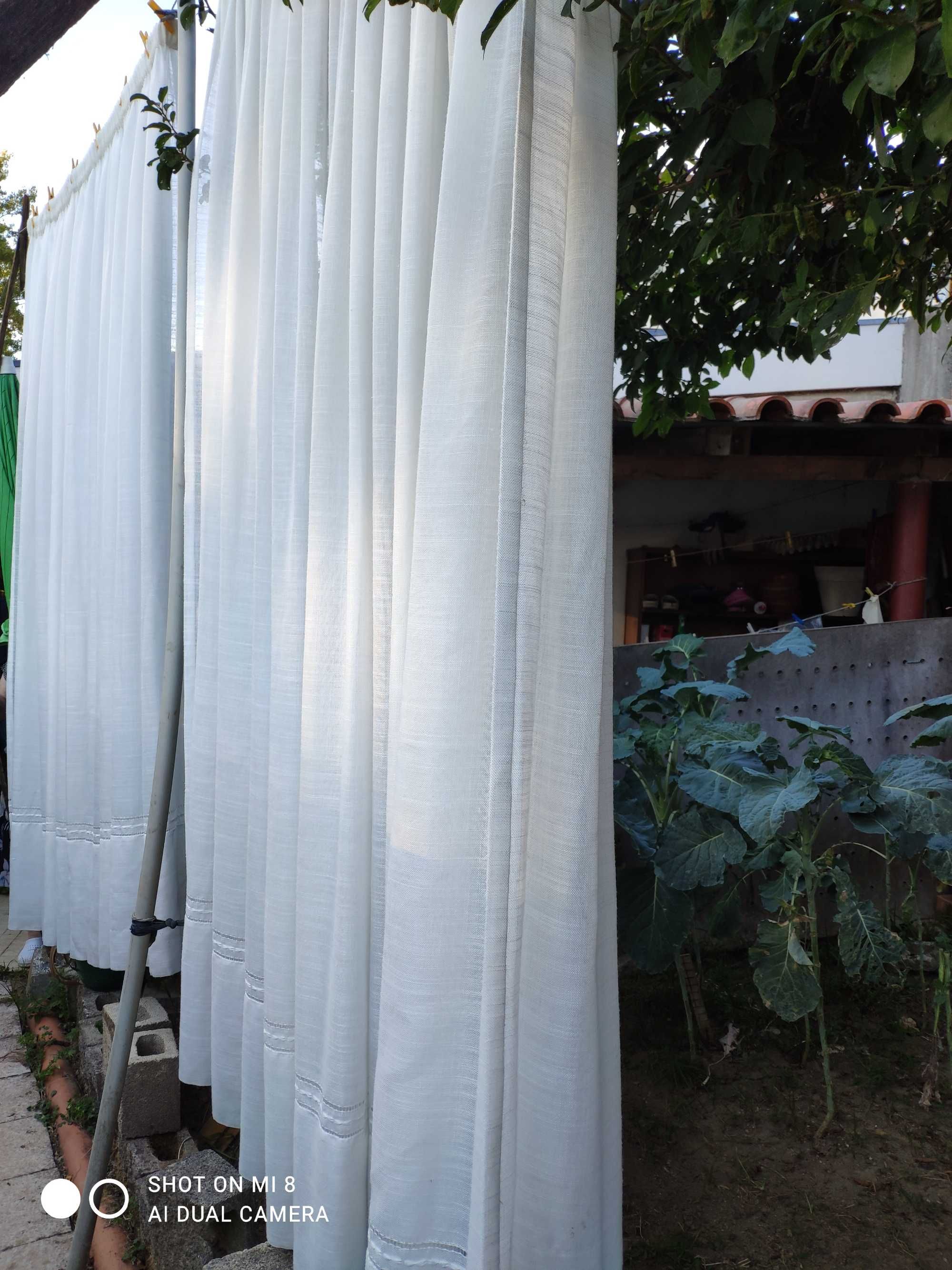 Cortinas cor Branco em Linho